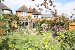 Photo 25- click for photo gallery